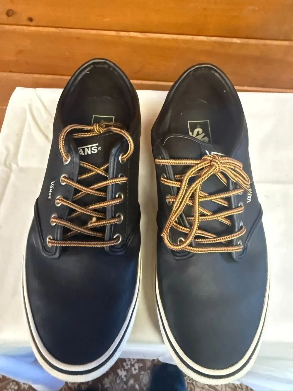 Vans Men’s  Atwood Leather Black  Sneakers  Sz 9
